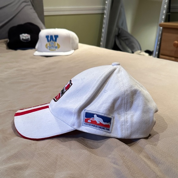 Asham Curling Hat. - Picture 2 of 5